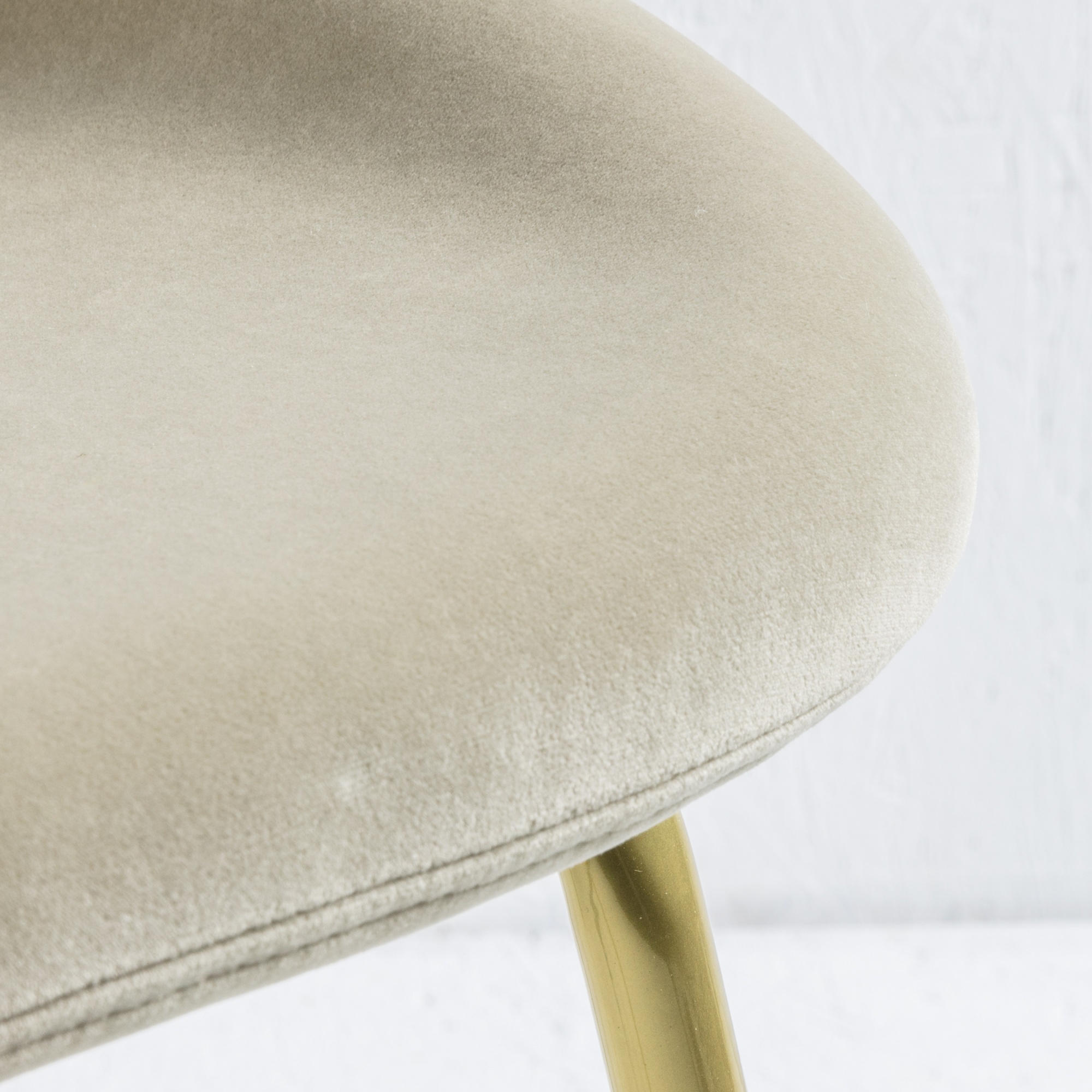 Gallery Flanagan Dining Chair Oatmeal