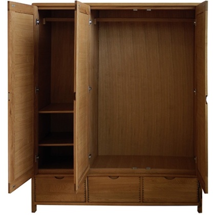 Ercol 1366 Bosco 3 Door Wardrobe