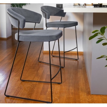 Connubia New York Bar Stool