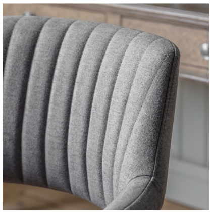 Gallery Mcintyre Swivel Chair Grey