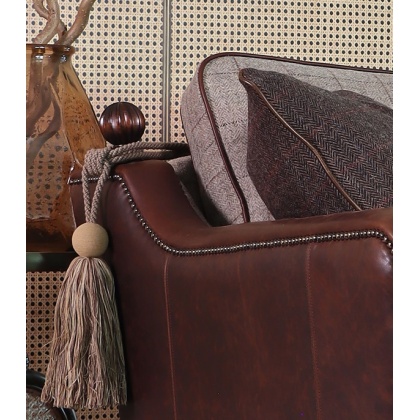 Tetrad Harris Tweed Balmoral Snuggler - Hide & Tweed