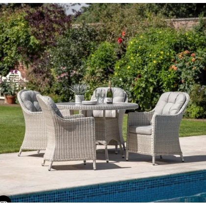Gallery Direct Holton 4 Seater Round Dining Set