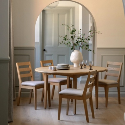 Gallery Direct Malvern Round Extending Dining Table