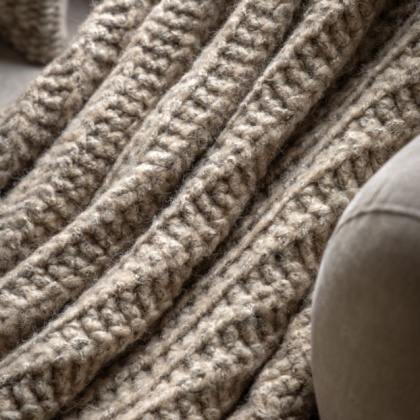 Gallery Luxury Melange Knit Throw - Oatmeal