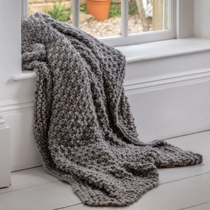 Gallery Moss Chunky Knitted Throw - Grey