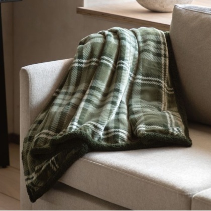 Gallery Tartan Sherpa Throw - Olive Gallery Tartan Sherpa Throw - Olive