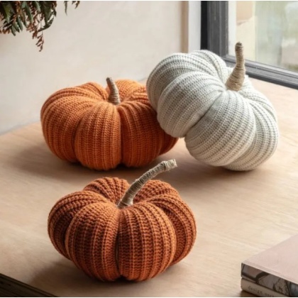 Gallery Knitted Pumpkin Cream Gallery Knitted Pumpkin Cream