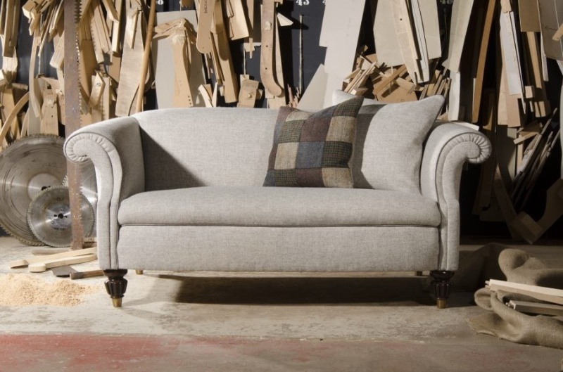 Traditional living room featuring Tetrad Bowmore Petit Sofa