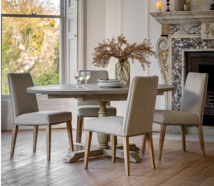 Gallery Rustique Round Extending Dining Table