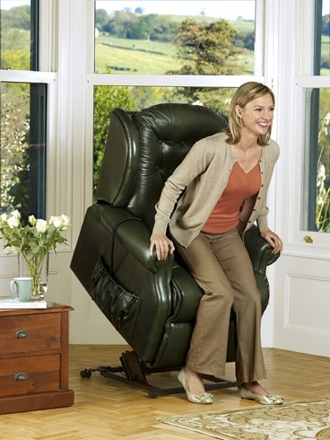 Sherborne Sherborne Lynton Leather Single Motor Riser Recliner VAT FREE