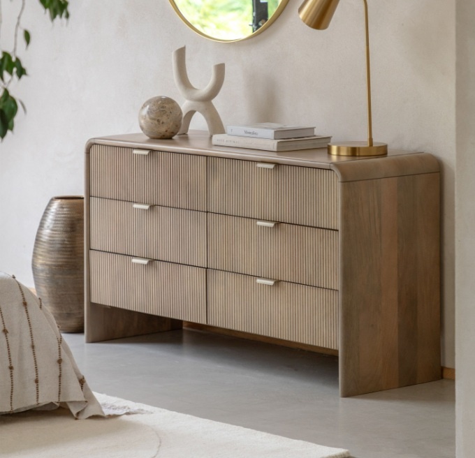 Gallery Colonna 6 Drawer Chest in a contemporary home space