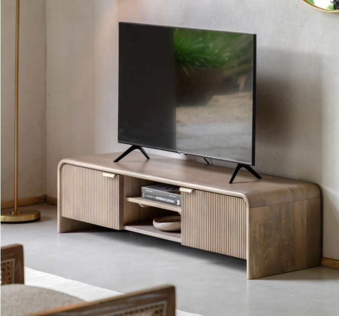 Gallery Colonna Media Unit in a contemporary living space