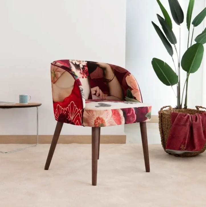 Fama Fama Draco Armchair