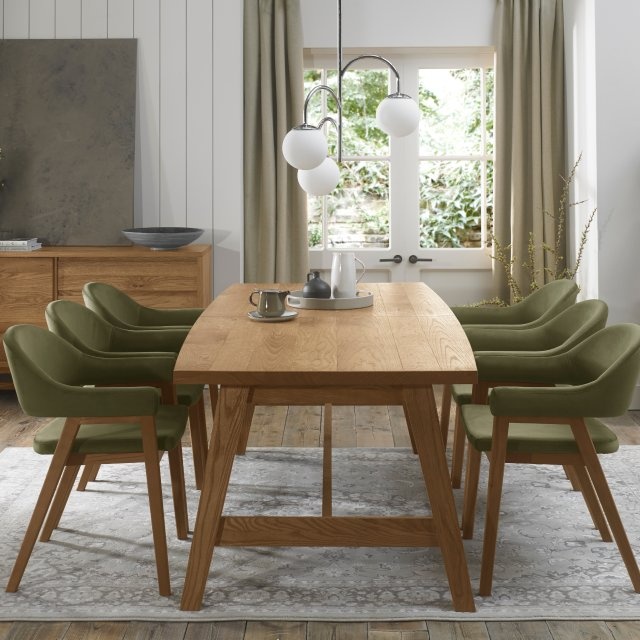 Bentley Designs Bentley Designs Camden Rustic Oak 6 - 8 Seater Dining Table