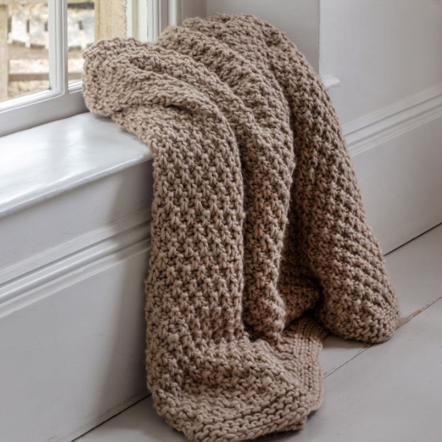Gallery Direct Gallery Moss Chunky Knitted Throw - Oatmeal