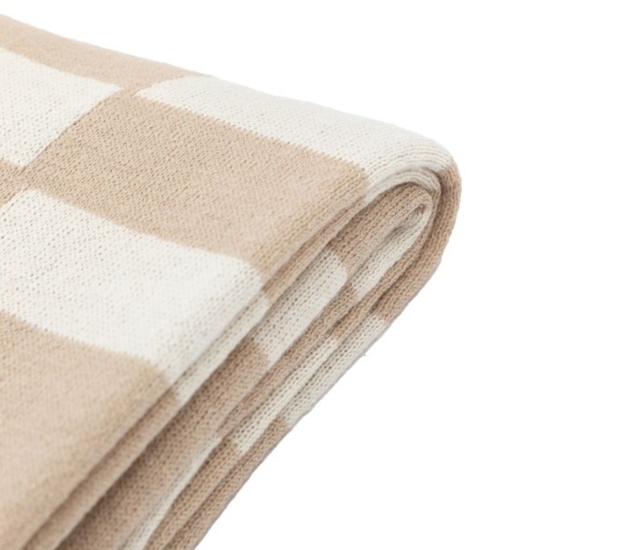 Gallery Direct Lohko Knitted Throw – Taupe