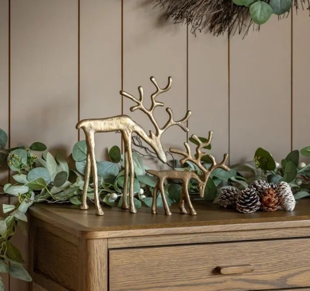 Gallery Direct Gallery Woodland Set of 2 Metal Reindeer Gold