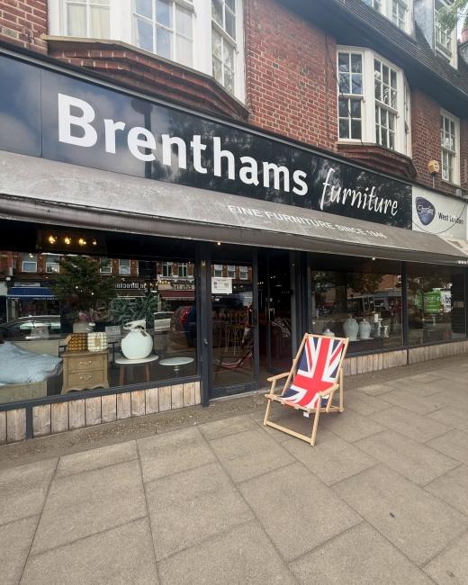 Supporting the Three Lions in style!... 